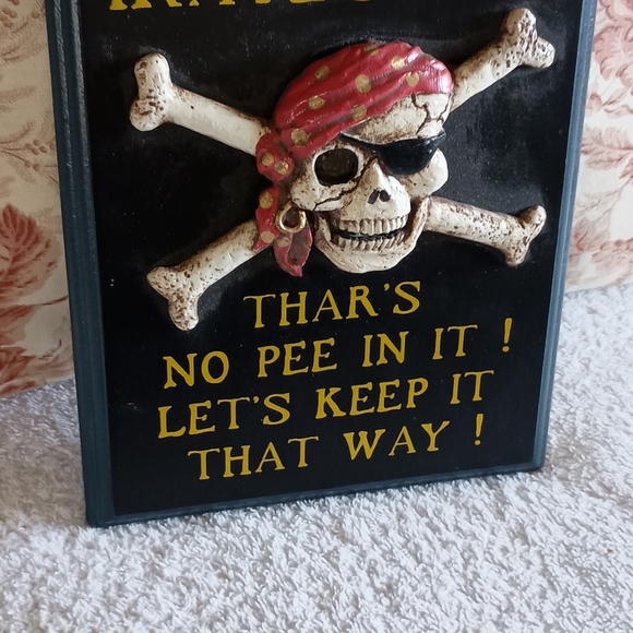 Fun poolside sign - Picture 2 of 4